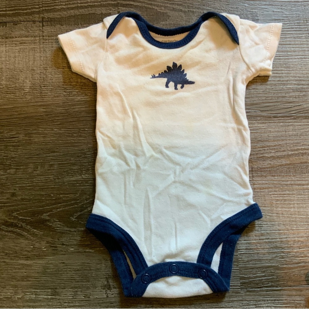 ⭐️ 5 for $15 Carter’s Blue Dinosaur Short Sleeved Onesie